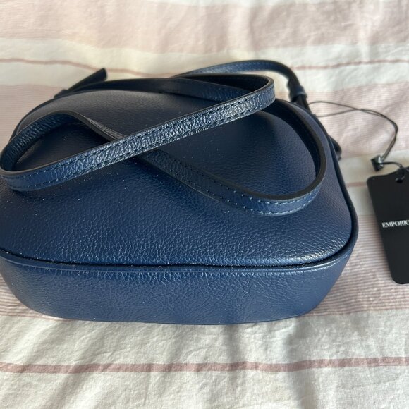 Emporio Armani Midnight Blue Leather Camera Case St Cervo Shoulder Bag - Picture 8 of 11